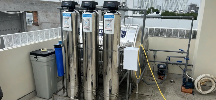 Bộ lọc nước tổng đầu nguồn gia đình KTF-313i - van tự động, 4 cấp, xử lý canxi, kim loại nặng